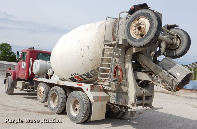 image for item GN9345 1995 International 5000SFA ready mix truck