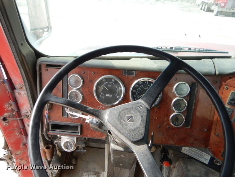 image for item GN9345 1995 International 5000SFA ready mix truck