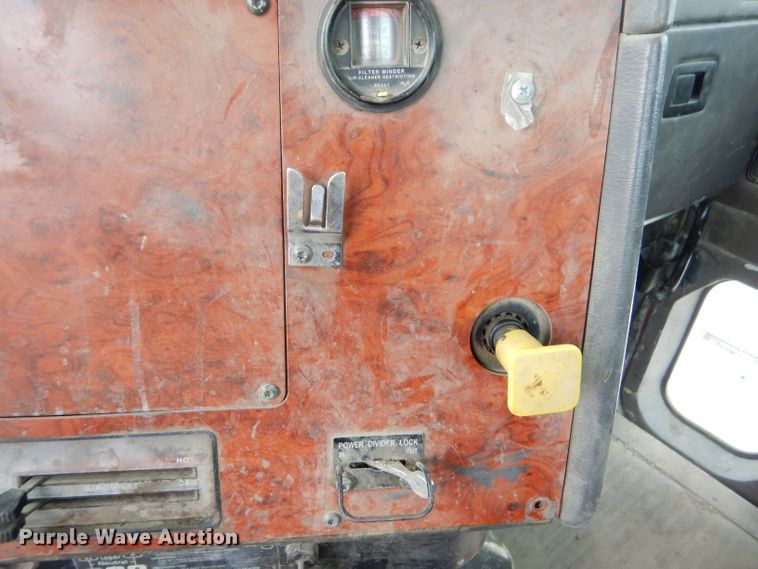 image for item GN9345 1995 International 5000SFA ready mix truck