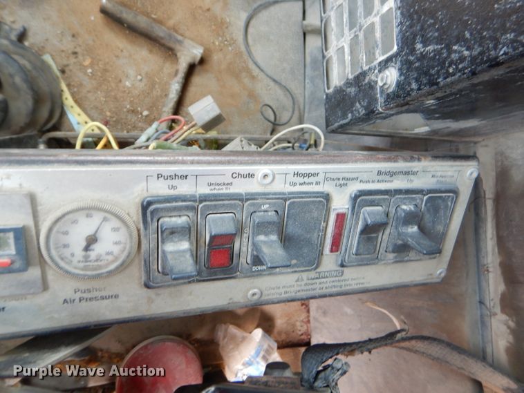 image for item GN9345 1995 International 5000SFA ready mix truck