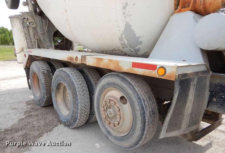 image for item GN9345 1995 International 5000SFA ready mix truck