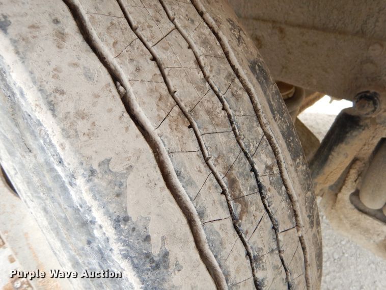 image for item GN9345 1995 International 5000SFA ready mix truck