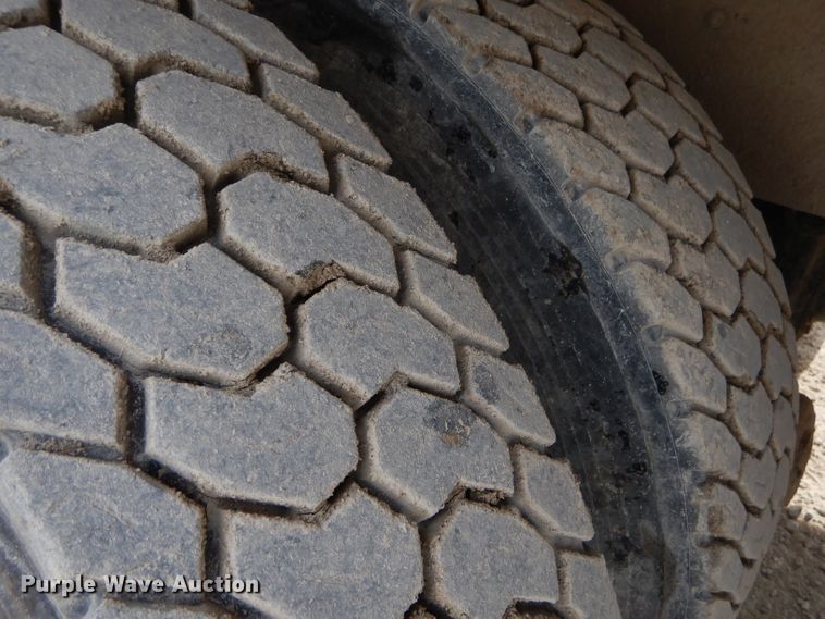 image for item GN9345 1995 International 5000SFA ready mix truck