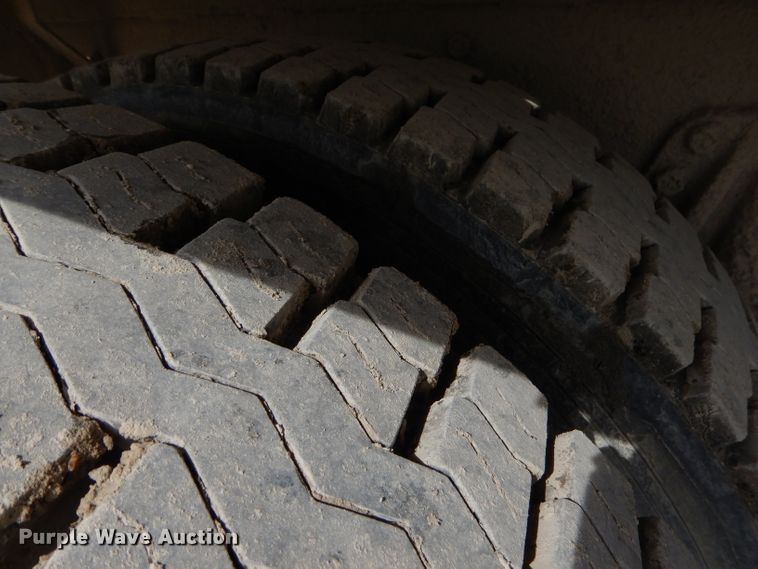 image for item GN9345 1995 International 5000SFA ready mix truck