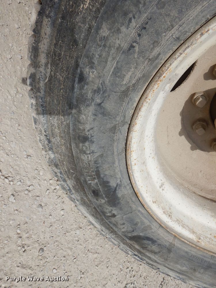 image for item GN9345 1995 International 5000SFA ready mix truck