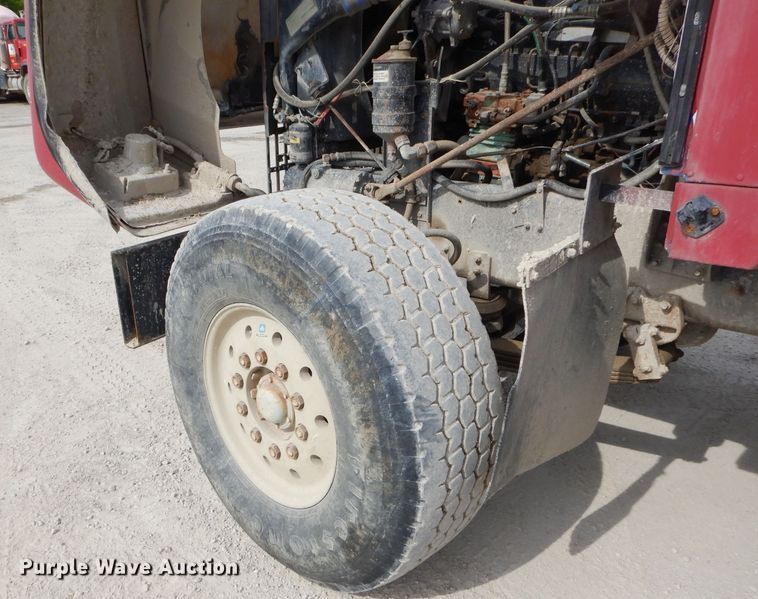 image for item GN9345 1995 International 5000SFA ready mix truck