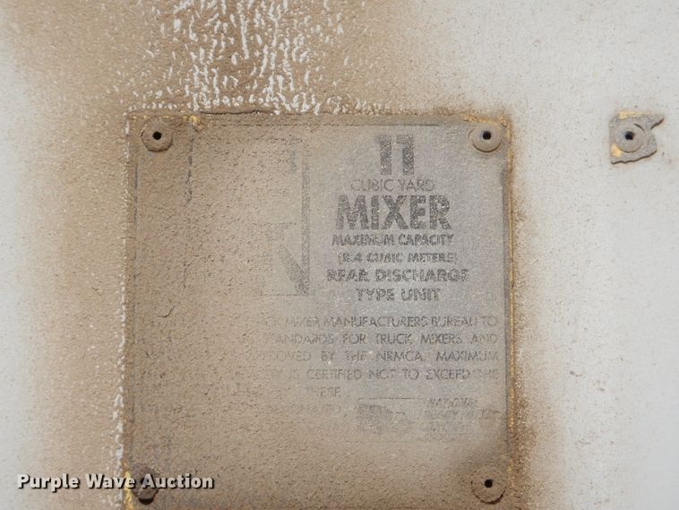 image for item GN9345 1995 International 5000SFA ready mix truck