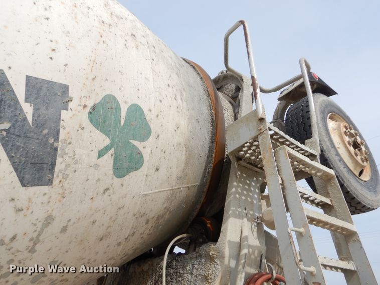 image for item GN9345 1995 International 5000SFA ready mix truck