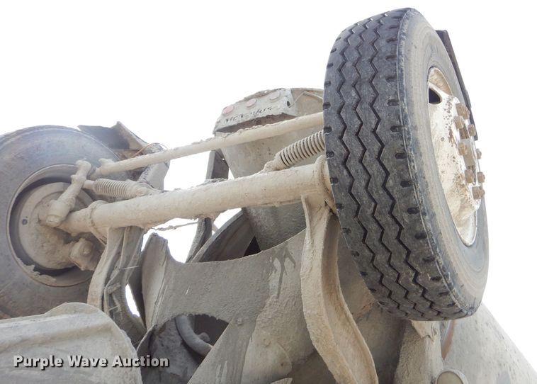 image for item GN9345 1995 International 5000SFA ready mix truck