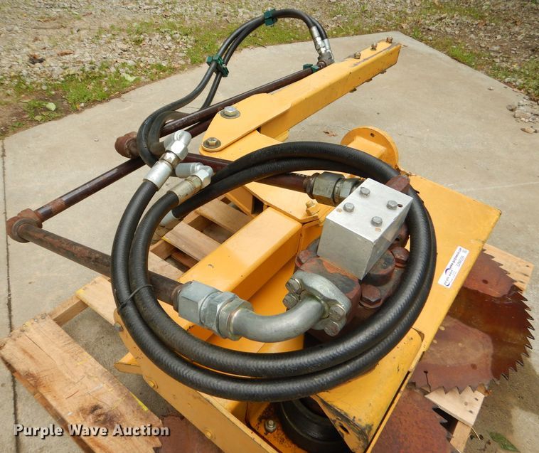 image for item GN9359 Alamo Buzz Bar BB90 tree trimmer