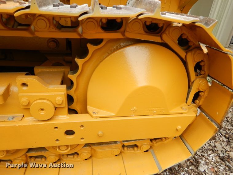 image for item GN9360 1980 John Deere 550C  crawler dozer