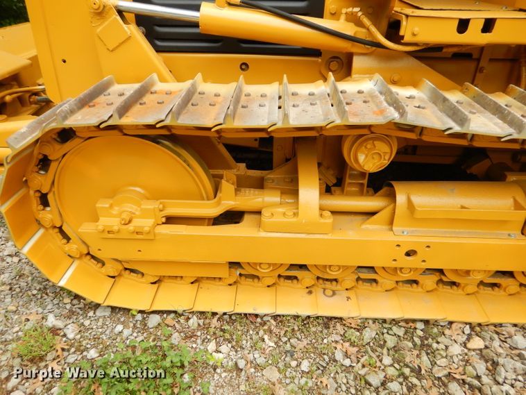 image for item GN9360 1980 John Deere 550C  crawler dozer
