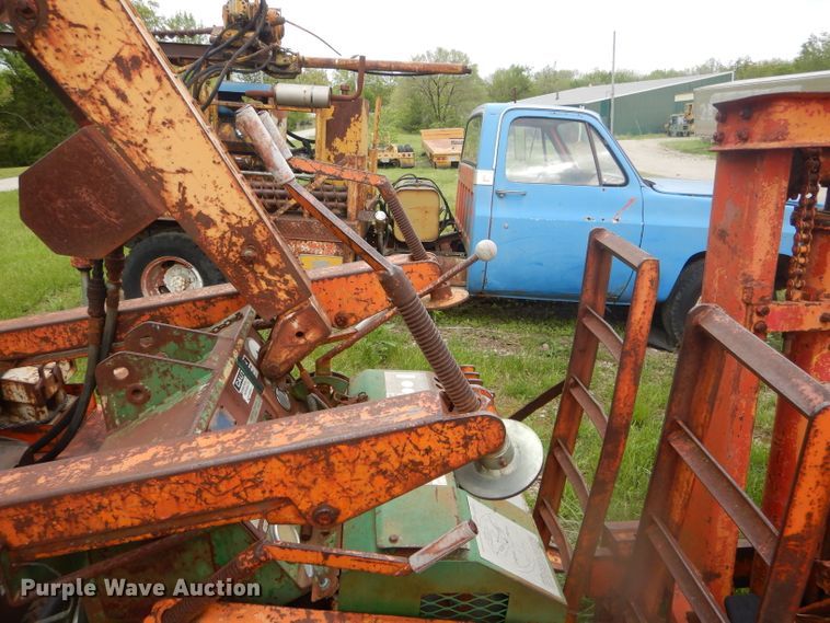 image for item GO9622 LE Meyers Co 1200B drill