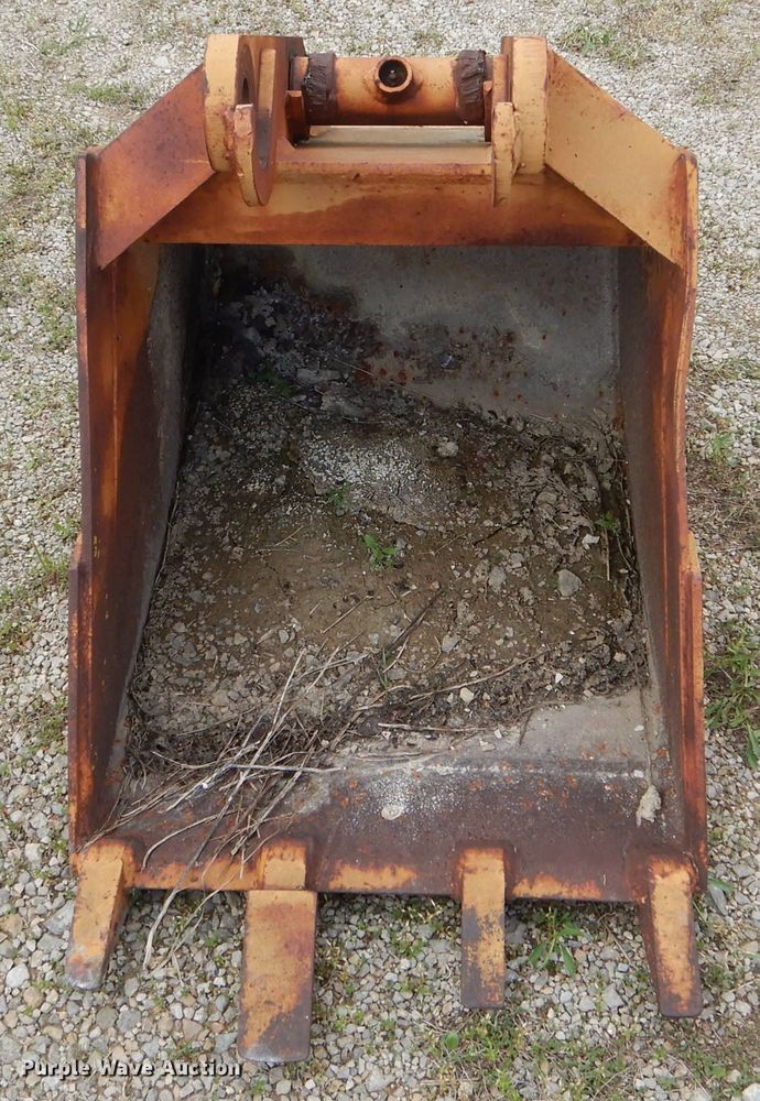 image for item GO9629 22"W backhoe bucket