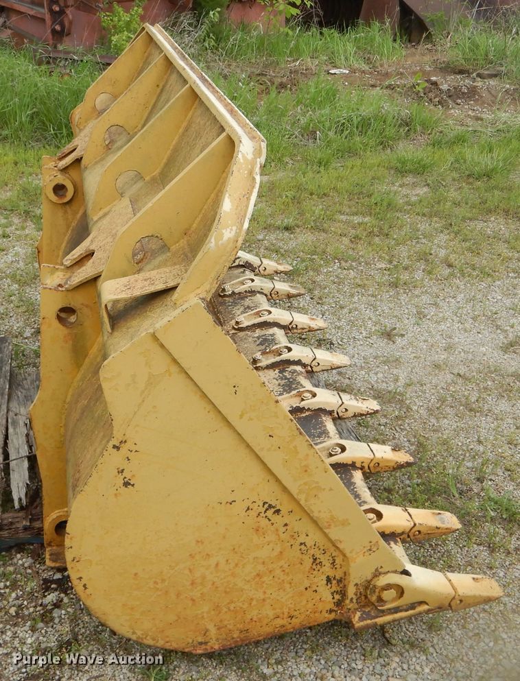 image for item GO9633 80"W loader bucket
