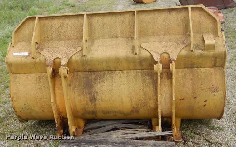 image for item GO9633 80"W loader bucket