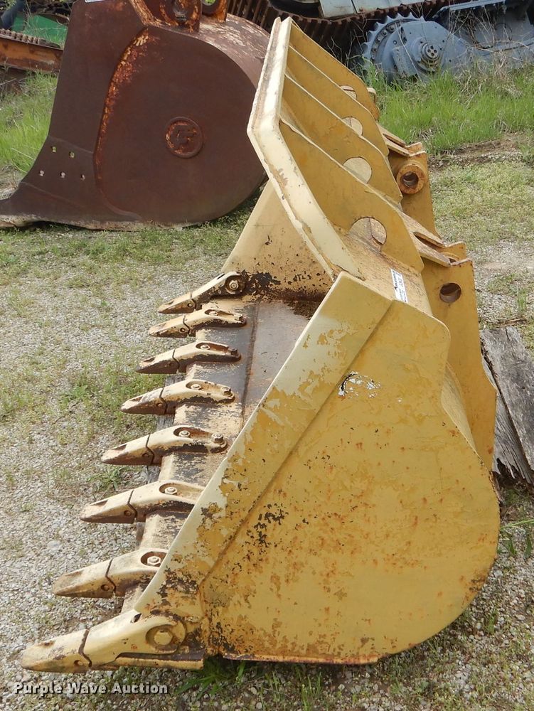 image for item GO9633 80"W loader bucket