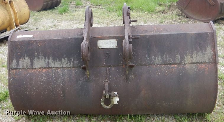 image for item GO9634 Balderson B225-7 72"W excavator bucket