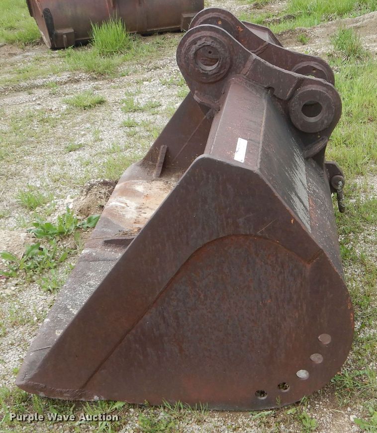 Balderson B2257 72"W excavator bucket in Trenton, MO Item GO9634