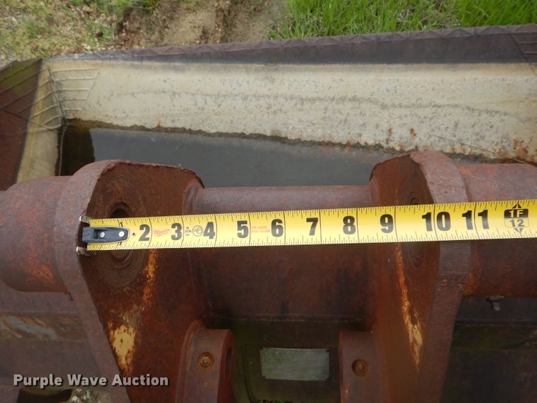 image for item GO9635 Hendrix 72"W excavator bucket