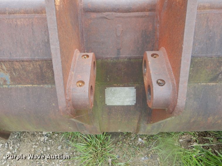 image for item GO9635 Hendrix 72"W excavator bucket