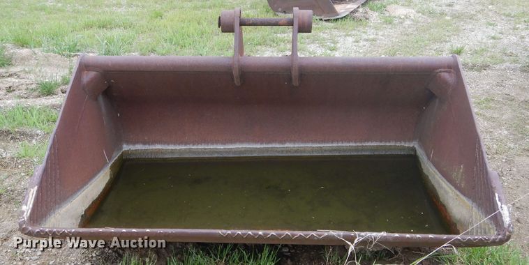 image for item GO9636 Hendrix 72"W excavator bucket