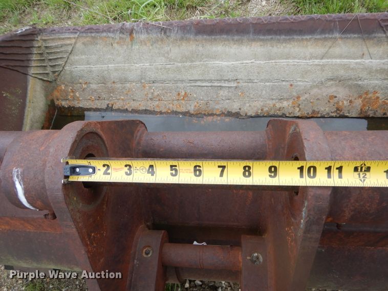 image for item GO9636 Hendrix 72"W excavator bucket