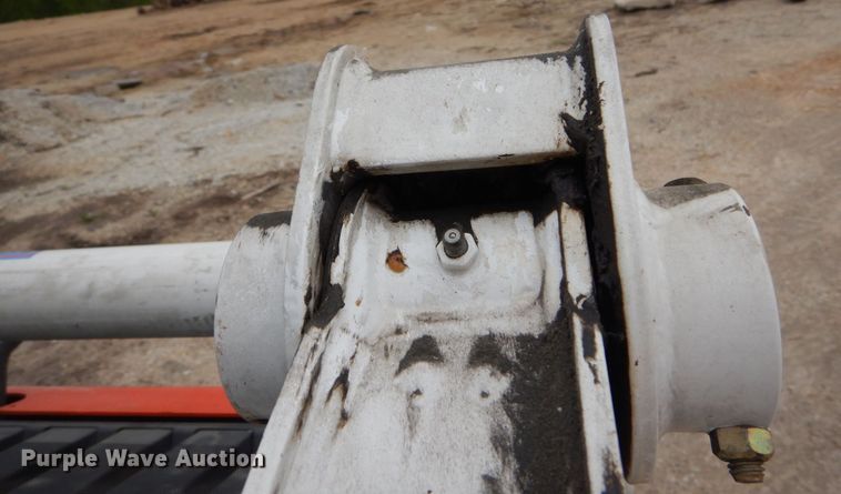 image for item GU9971 2005 Bobcat S205  skid steer loader