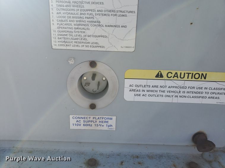 image for item GU9973 1998 Sky Jack SJKB-331  boom lift