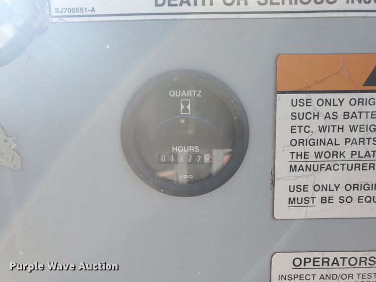 image for item GU9973 1998 Sky Jack SJKB-331  boom lift