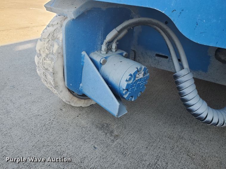 image for item GU9974 2003 Genie GS-2046  scissor lift