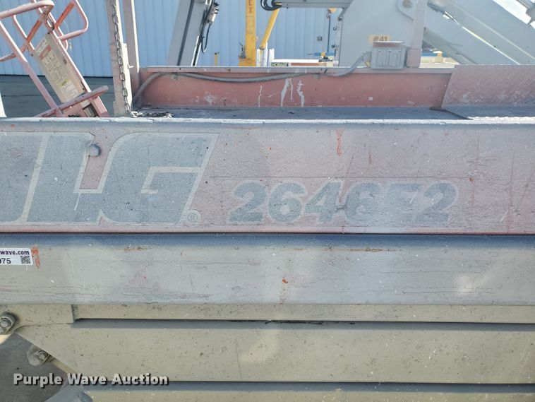 image for item GU9975 1999 JLG 2646E2  scissor lift