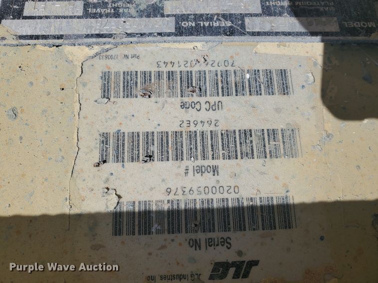 image for item GU9975 1999 JLG 2646E2  scissor lift