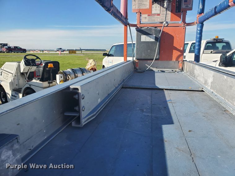 image for item GU9976 2007 JLG 2630ES  scissor lift