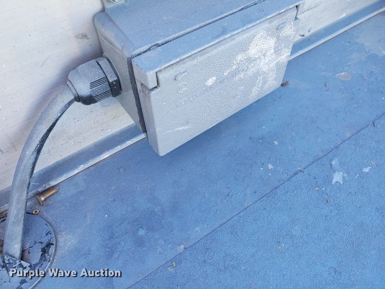 image for item GU9976 2007 JLG 2630ES  scissor lift