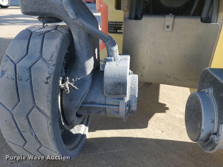 image for item GU9976 2007 JLG 2630ES  scissor lift