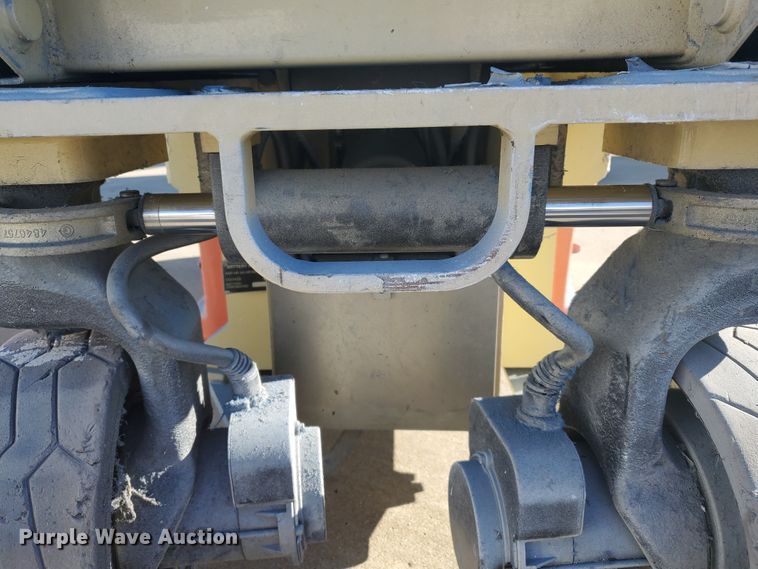 image for item GU9976 2007 JLG 2630ES  scissor lift