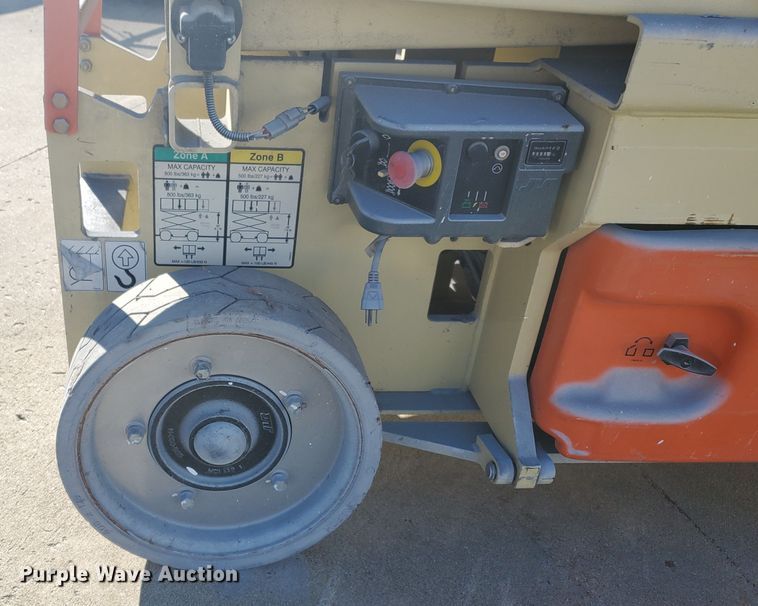 image for item GU9976 2007 JLG 2630ES  scissor lift