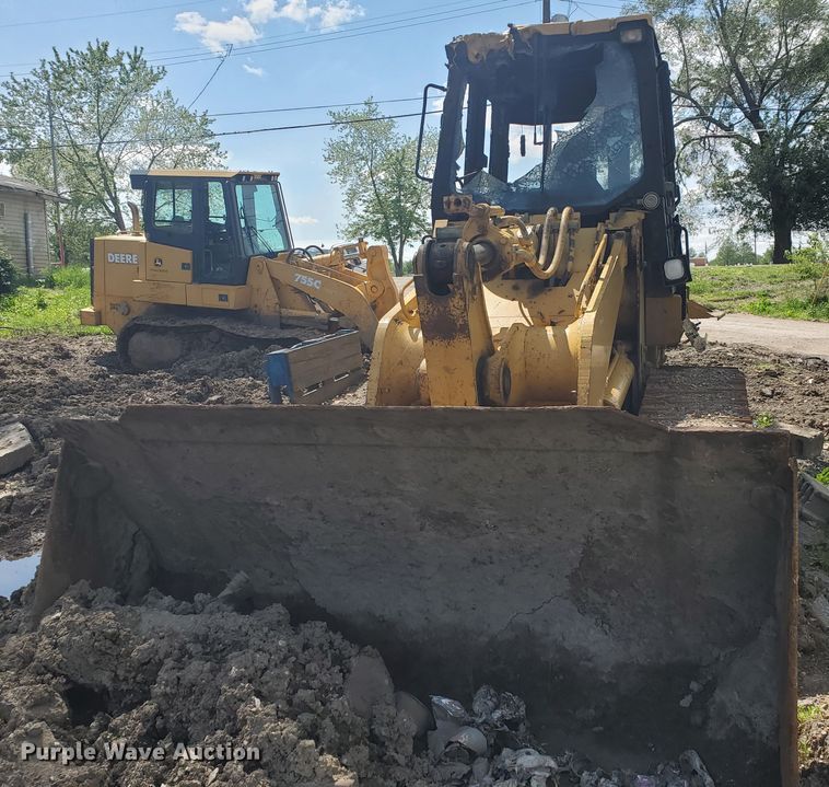 image for item GU9980 2000 Caterpillar 963C  crawler loader