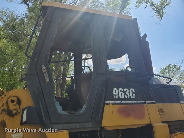 image for item GU9980 2000 Caterpillar 963C  crawler loader