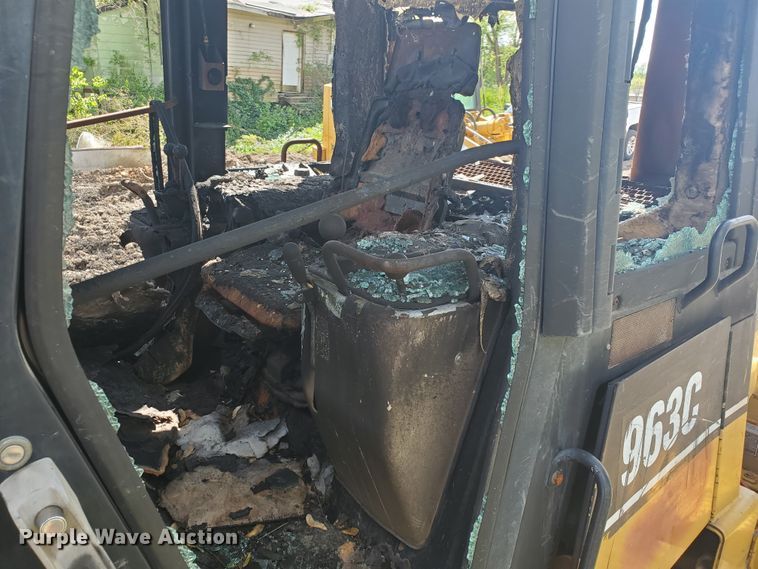 image for item GU9980 2000 Caterpillar 963C  crawler loader