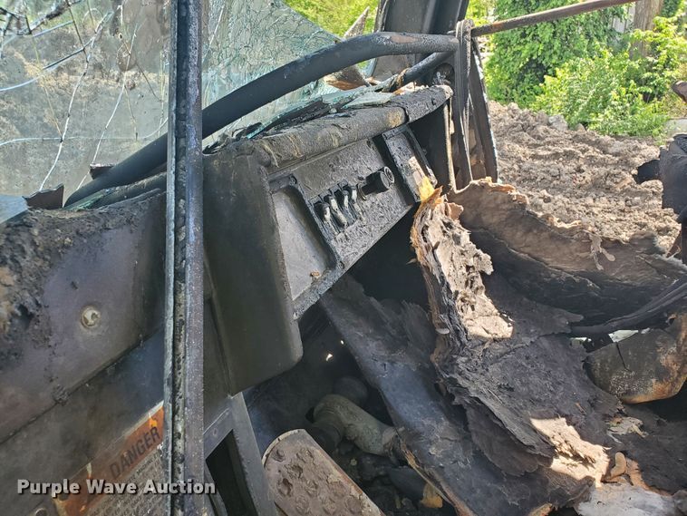 image for item GU9980 2000 Caterpillar 963C  crawler loader