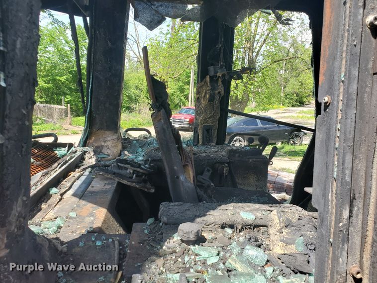 image for item GU9980 2000 Caterpillar 963C  crawler loader