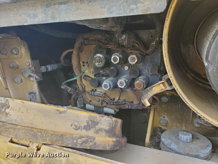 image for item GU9980 2000 Caterpillar 963C  crawler loader