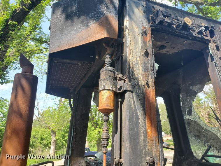 image for item GU9980 2000 Caterpillar 963C  crawler loader