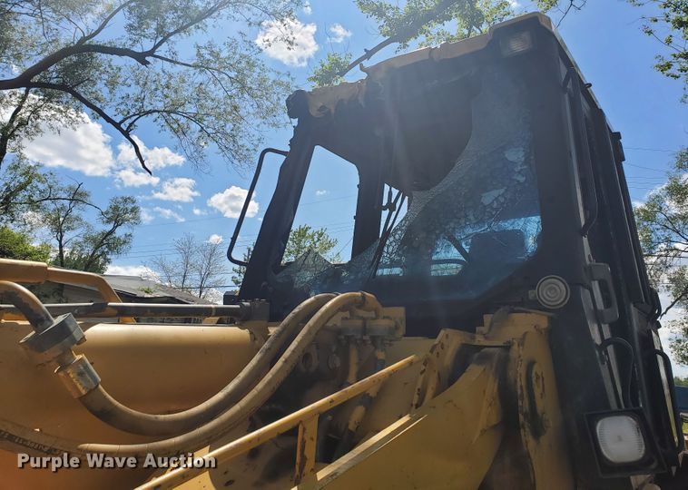 image for item GU9980 2000 Caterpillar 963C  crawler loader