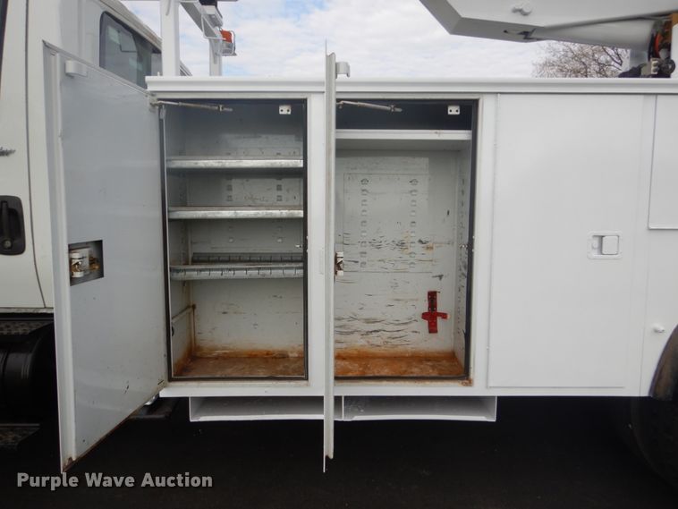 image for item GW9784 2008 International 4300 bucket truck