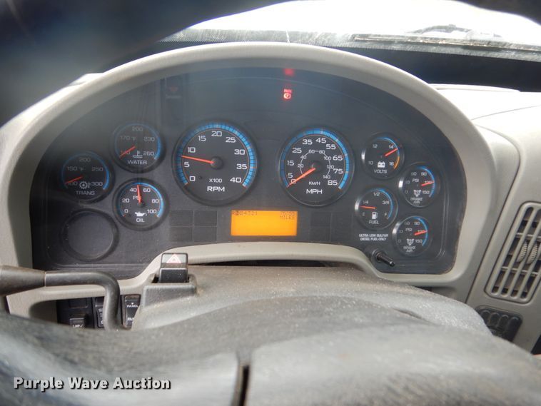 image for item GW9784 2008 International 4300 bucket truck