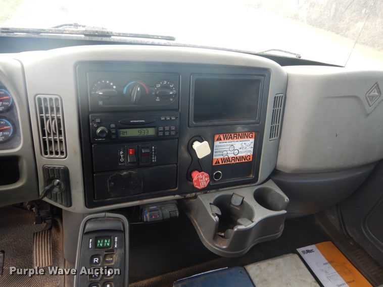 image for item GW9784 2008 International 4300 bucket truck