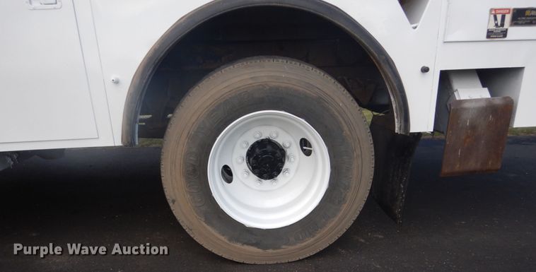 image for item GW9784 2008 International 4300 bucket truck